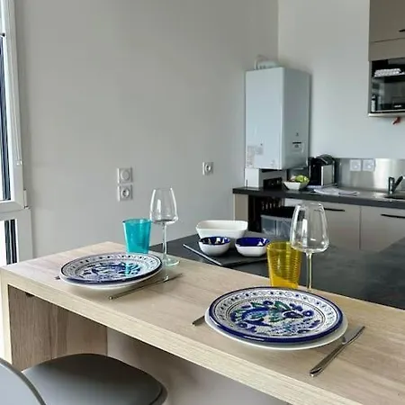 Apartment Vue Mer, Et Centre A Pied