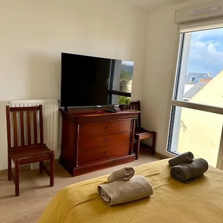 Vue Mer, Et Centre A Pied